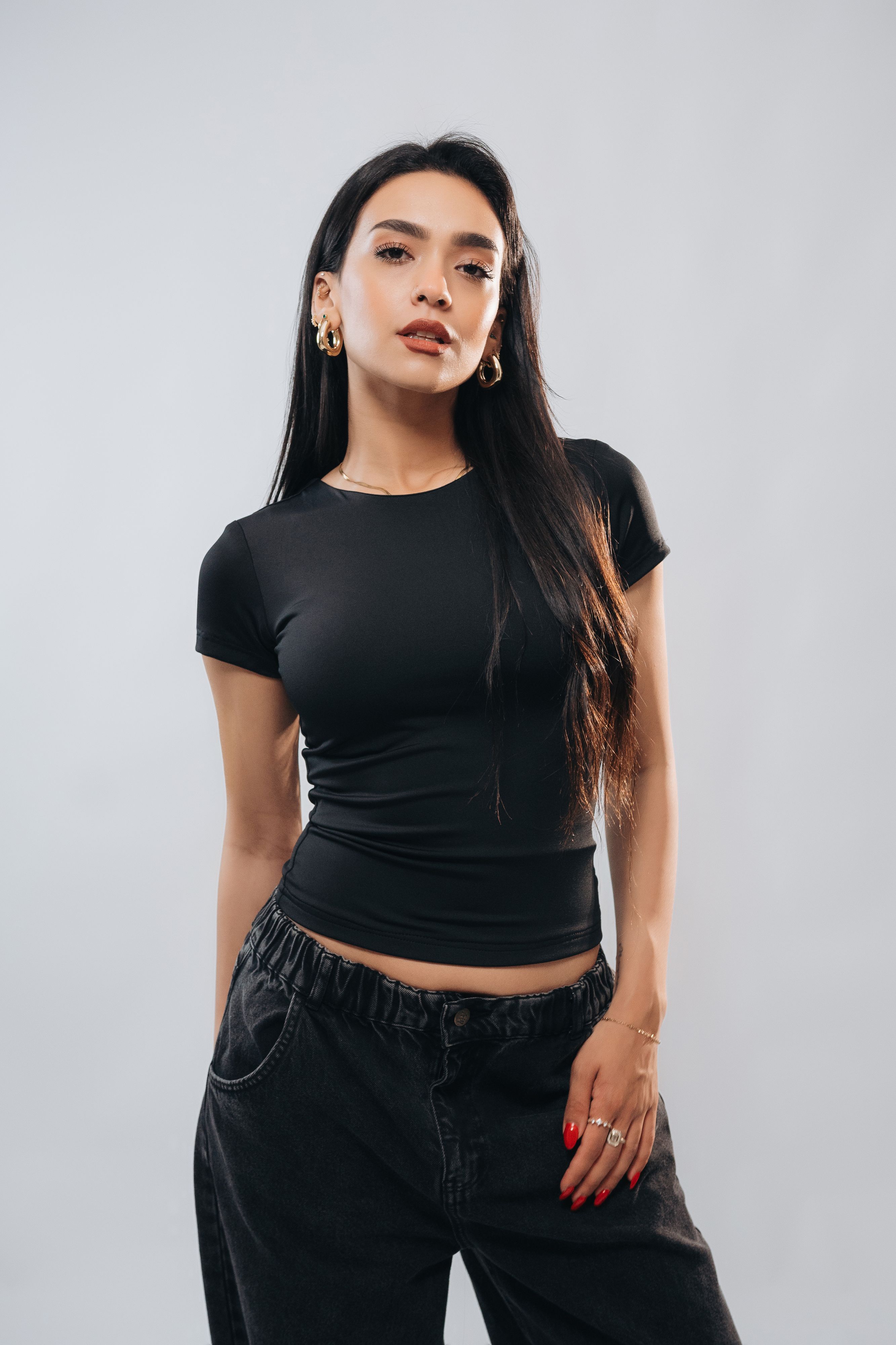ROUND NECK SHORT SLEEVE