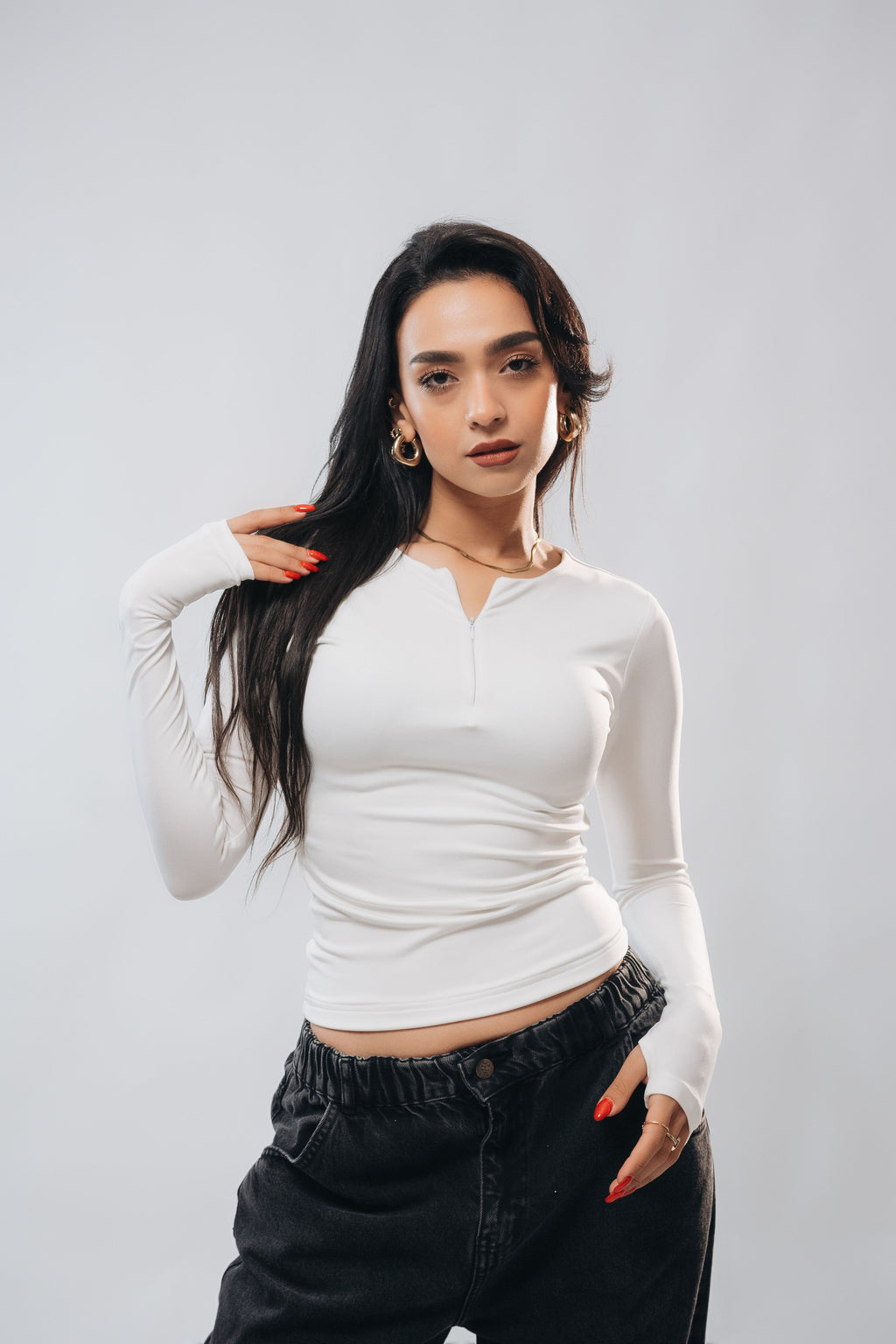 HALF-ZIP NECKLINE LONG SLEEVE