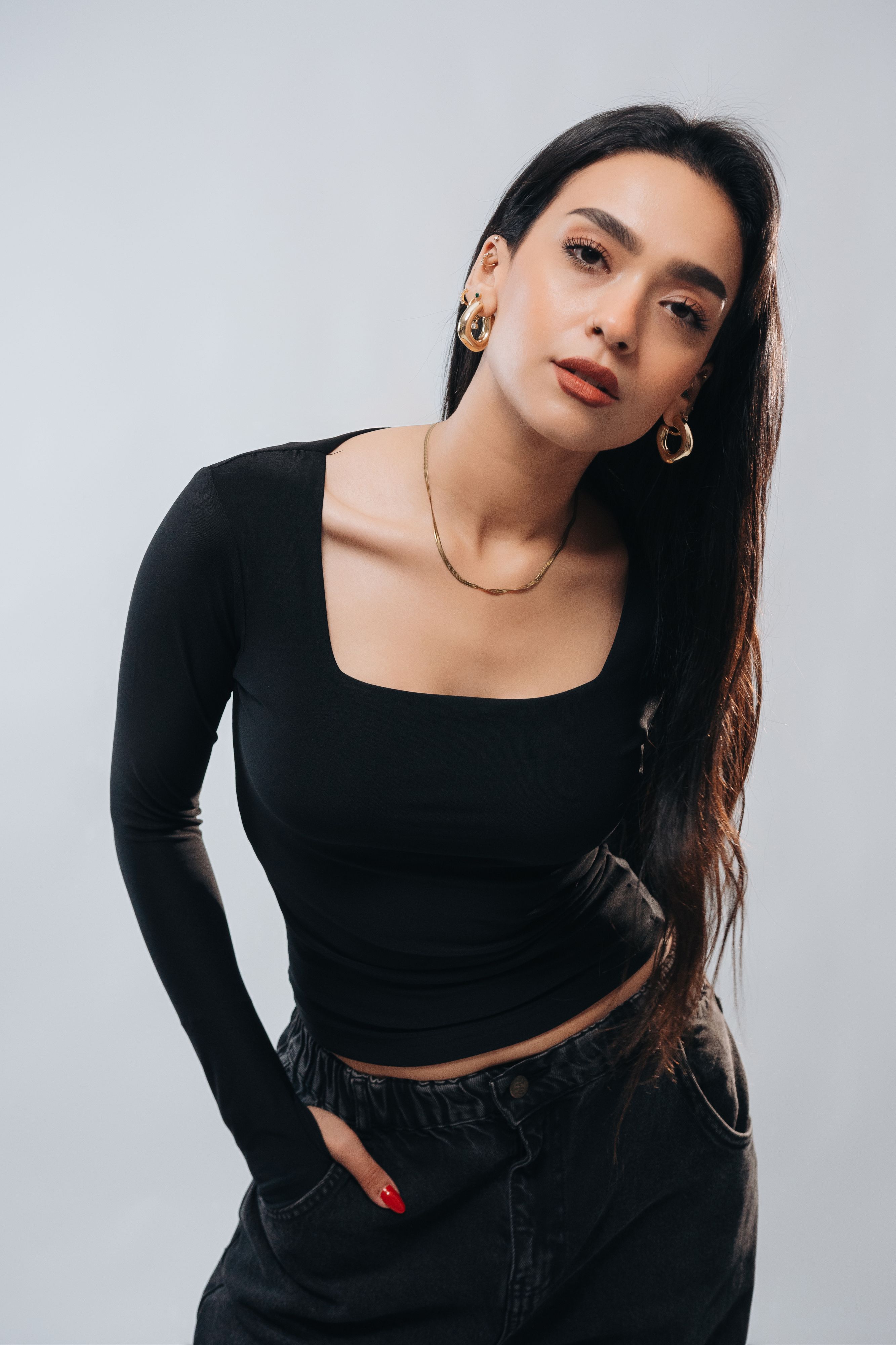 SQUARE NECK LONG SLEEVE